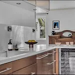 Spacious House, 3 Bedrooms, 5min Center, Parking Tatil Evi Tromsø